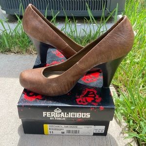 Fergalicious by Fergie Size 11M Certainty Tan Snake Skin Womens Heels